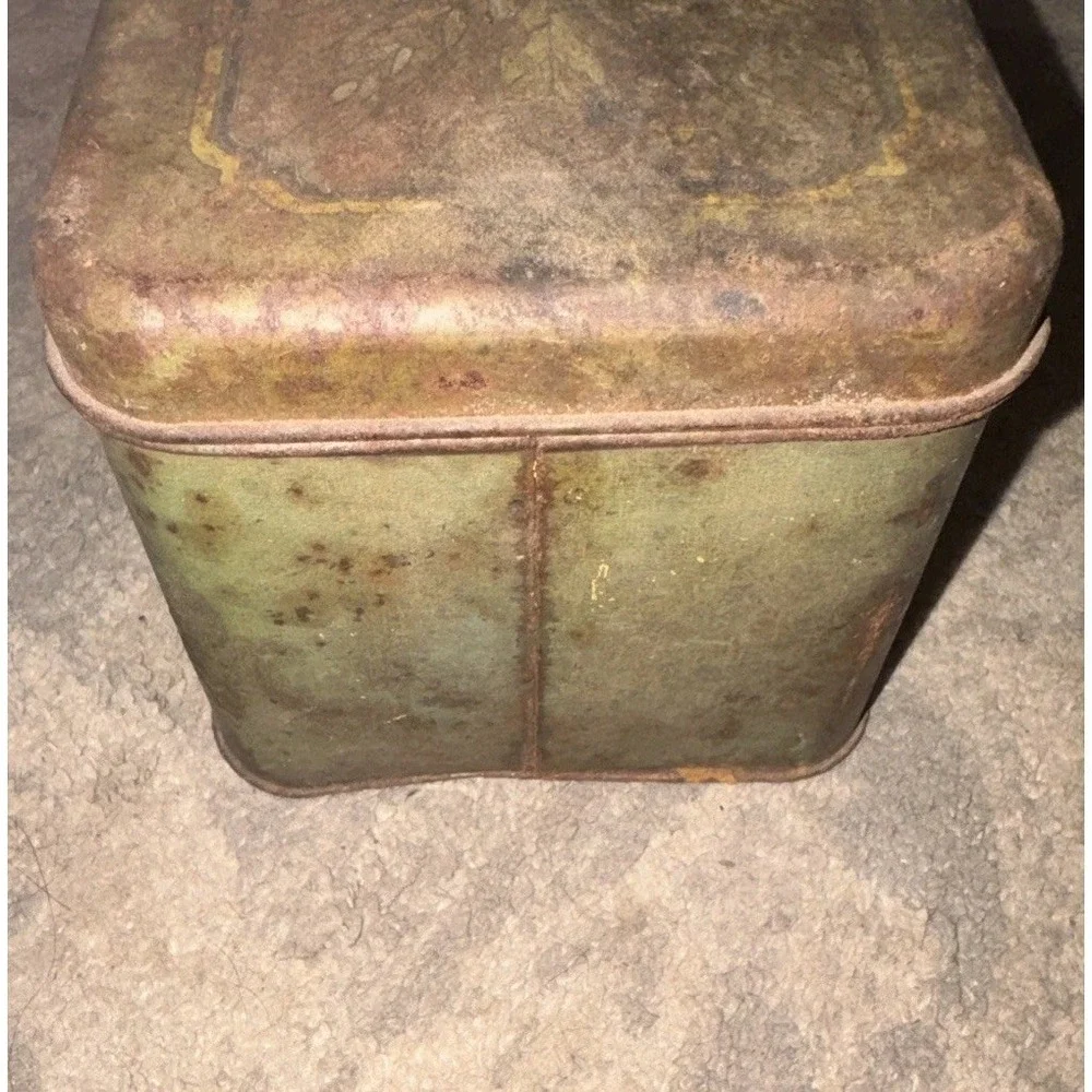 Vintage New Dawn Colombian Coffee Tin